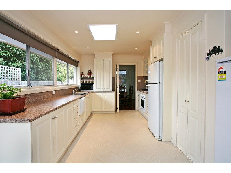 3 Glenys Court, Belmont VIC 3216