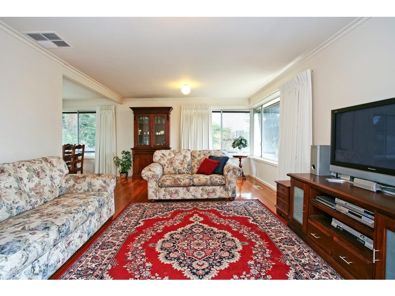 3 Glenys Court, Belmont VIC 3216