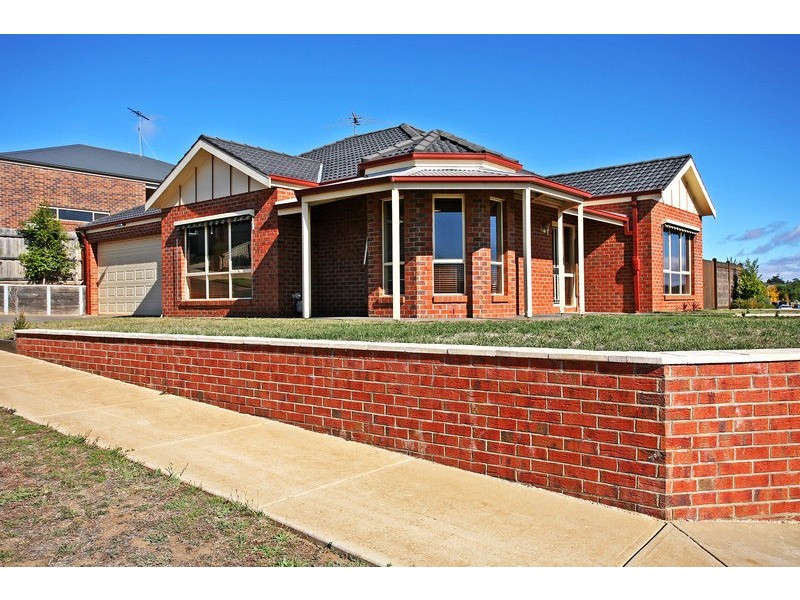 46 Monterey Drive, Waurn Ponds VIC 3216