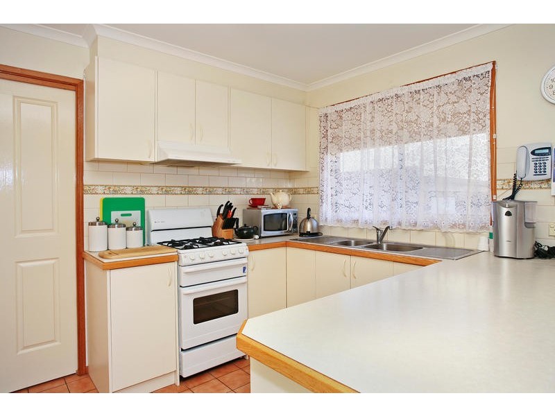 1 Oakview Court, Highton VIC 3216