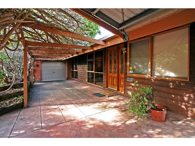 22 Southdown Crescent, Belmont VIC 3216