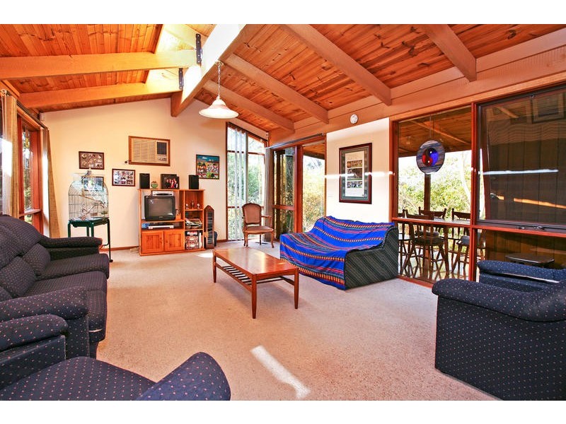 22 Southdown Crescent, Belmont VIC 3216
