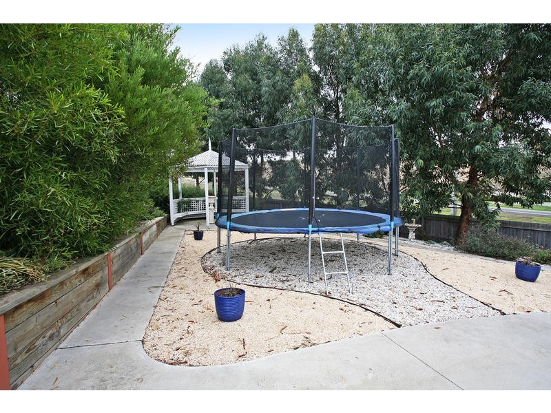 4 Christie Court, Wandana Heights VIC 3216