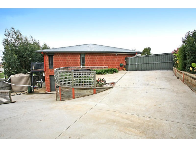 4 Christie Court, Wandana Heights VIC 3216