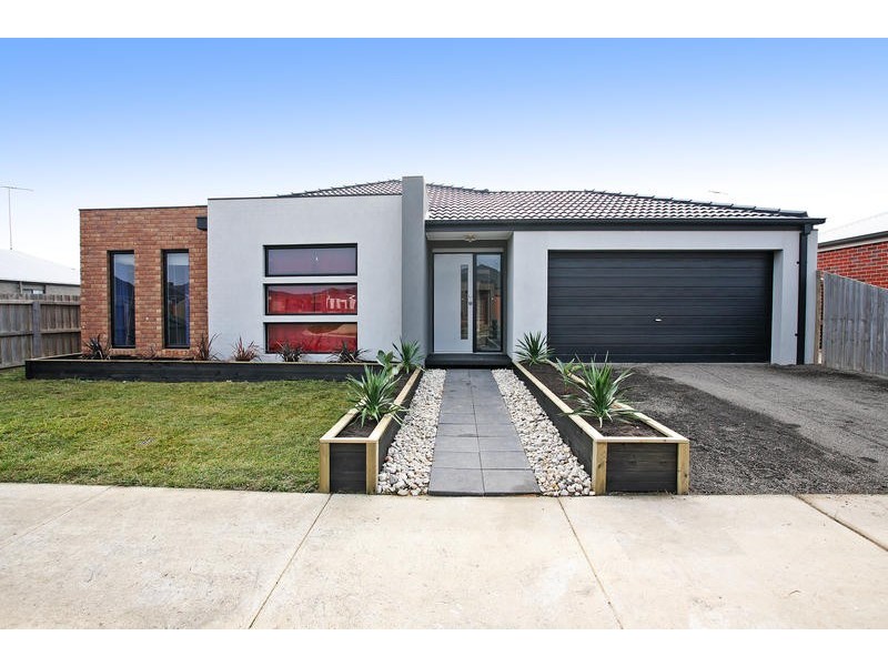 24 Alan Street, Grovedale VIC 3216