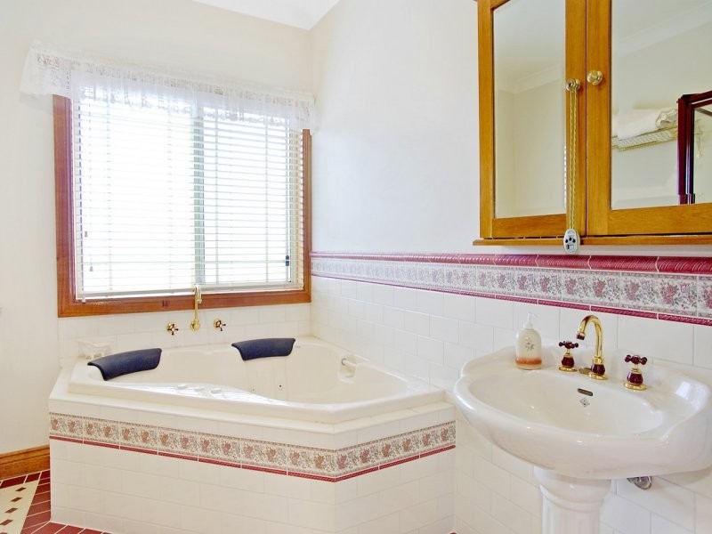 13 Stanfield Drive, Wandana Heights VIC 3216