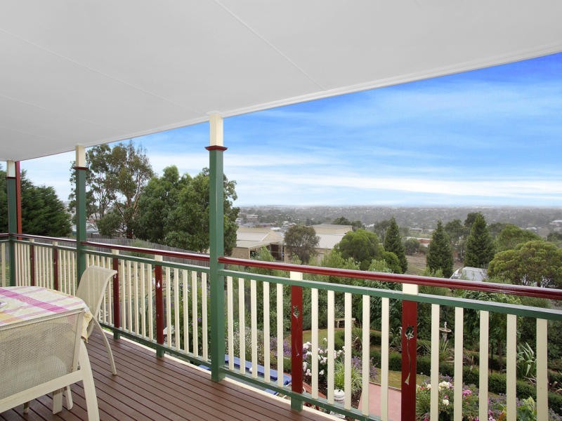 13 Stanfield Drive, Wandana Heights VIC 3216