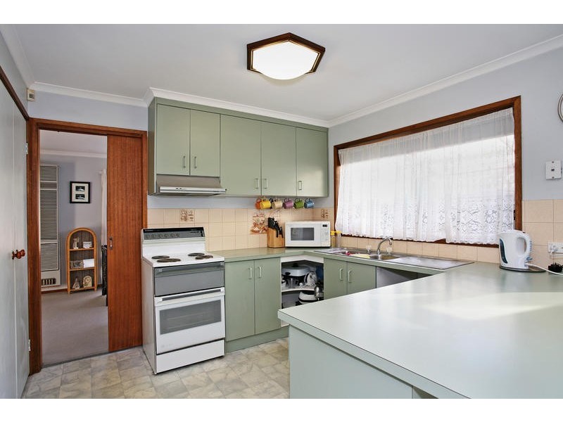 4 Sandalwood Court, Grovedale VIC 3216