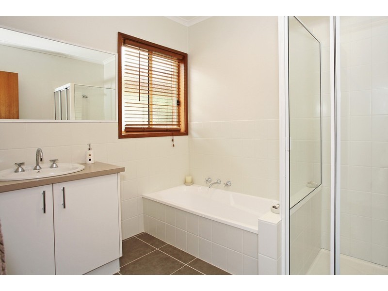 1/31 Frank Street, Newtown VIC 3220