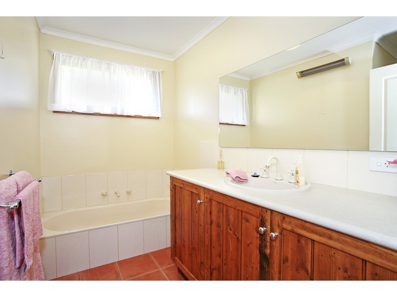 5 Merinda Court, Grovedale VIC 3216