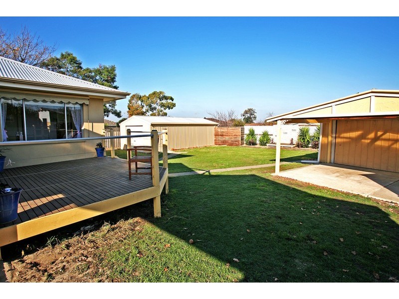 5 Merinda Court, Grovedale VIC 3216