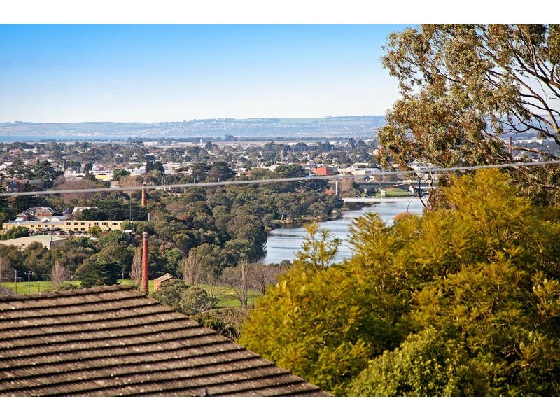 85 North Valley Road, Highton VIC 3216