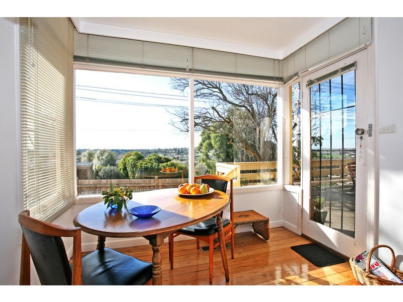 85 North Valley Road, Highton VIC 3216