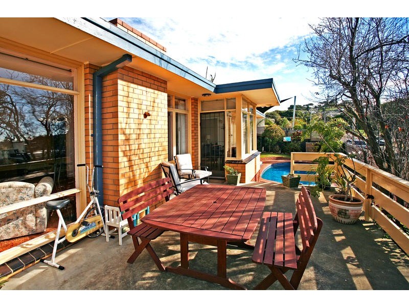 85 North Valley Road, Highton VIC 3216