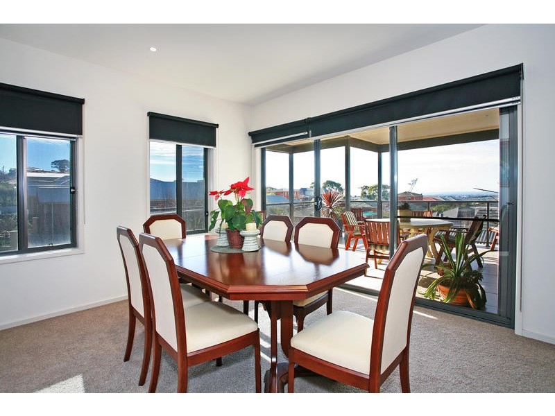 2 Madeline Drive, Wandana Heights VIC 3216