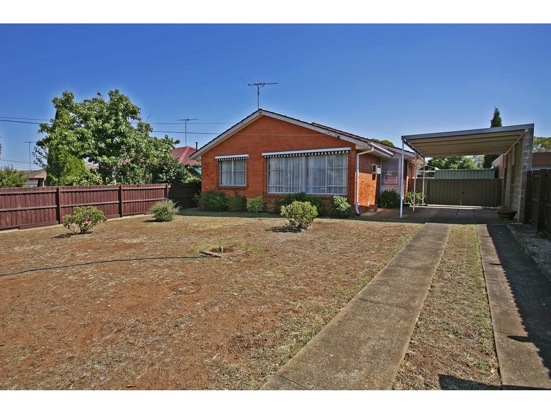 18 Buangor Street, Corio VIC 3214