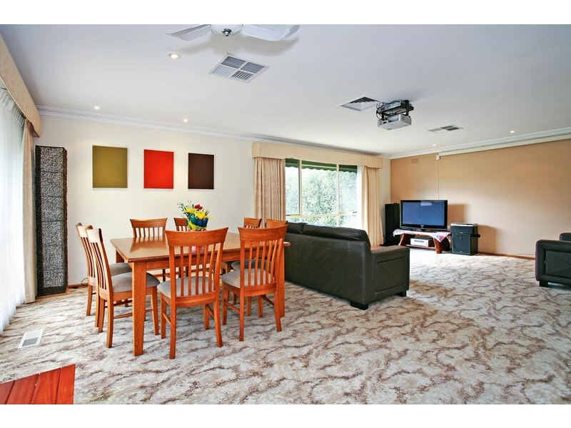 33 Fairlie Street, Hamlyn Heights VIC 3215