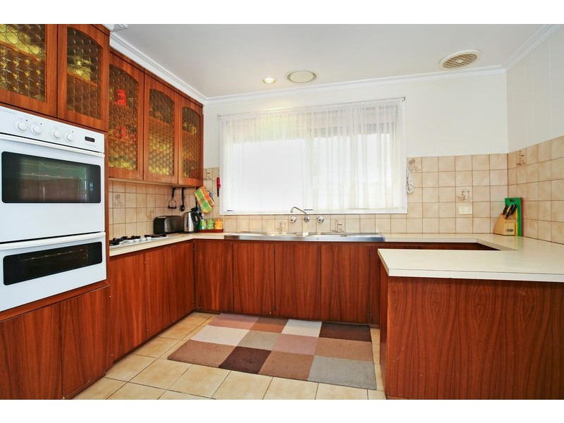 33 Fairlie Street, Hamlyn Heights VIC 3215