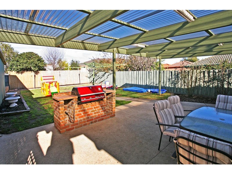 11 Greenville Drive, Grovedale VIC 3216