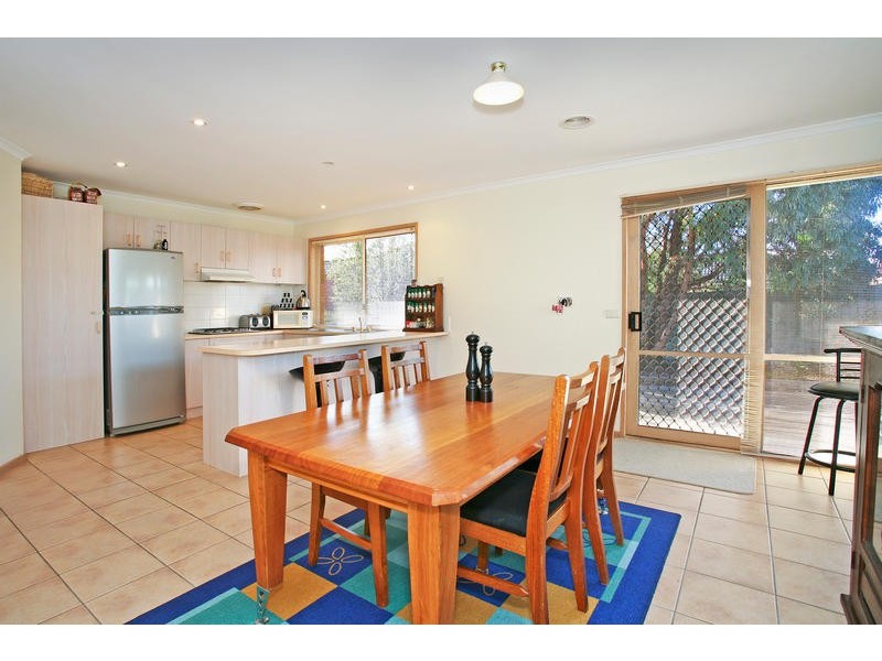 11 Greenville Drive, Grovedale VIC 3216