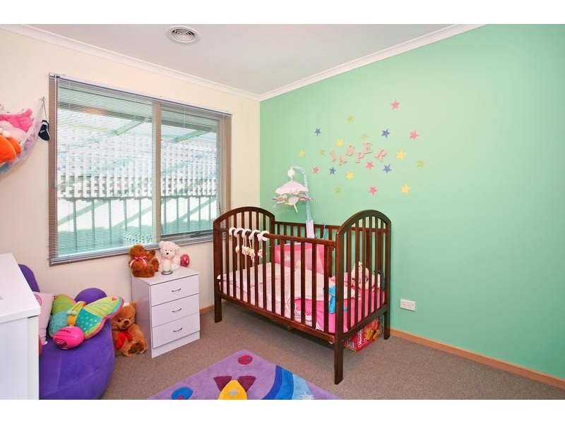 11 Greenville Drive, Grovedale VIC 3216