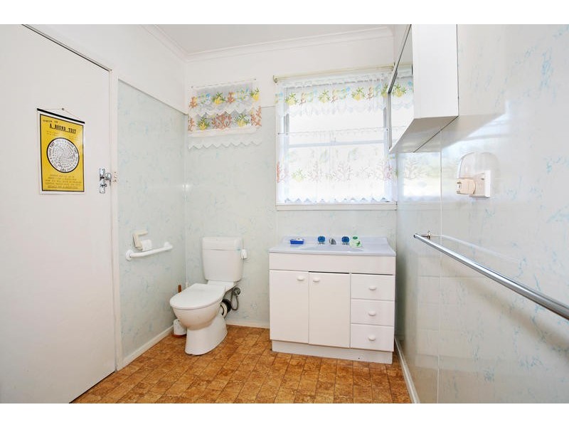 30 Fidge Crescent, Breakwater VIC 3219
