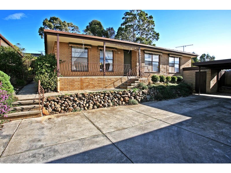 Unit 3/16 Cara Road, Highton VIC 3216