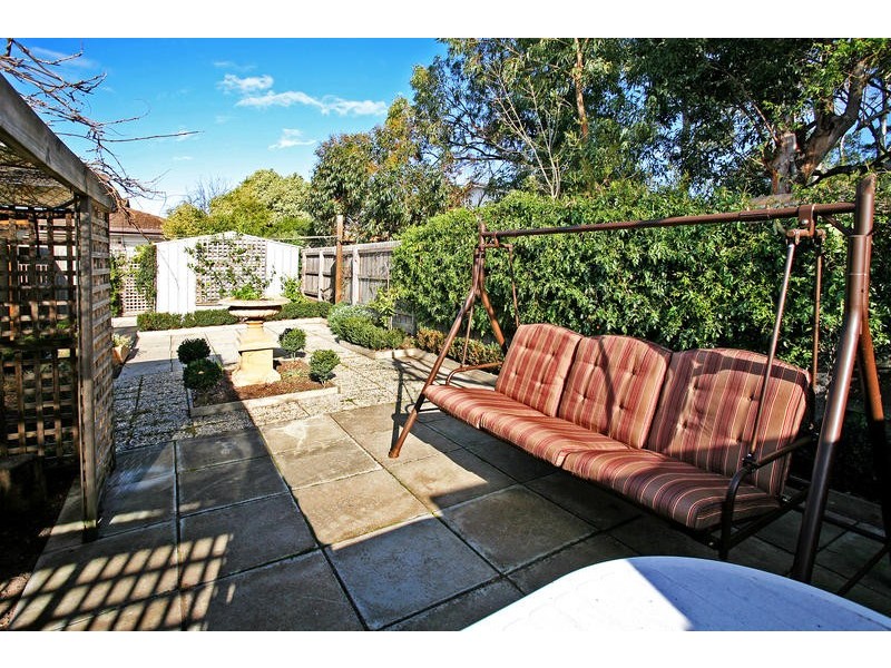 Unit 3/16 Cara Road, Highton VIC 3216