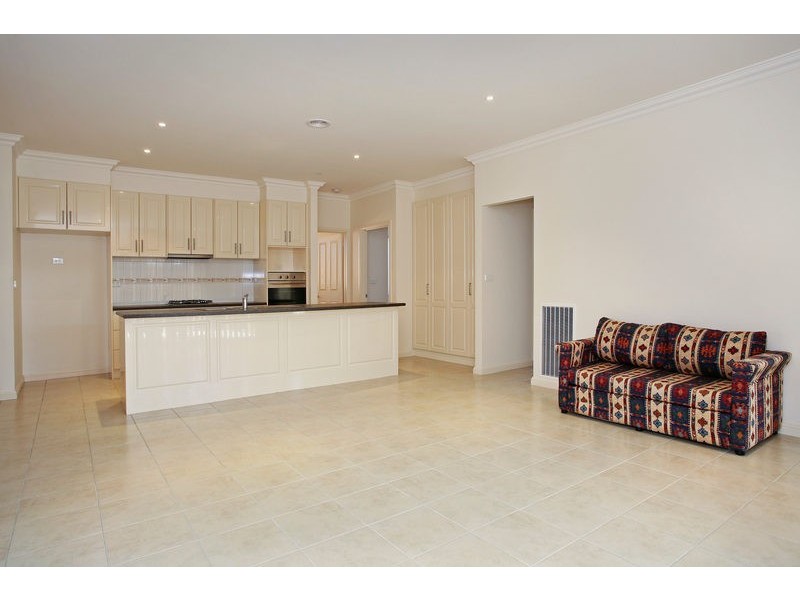 16 Thwaites Close, Highton VIC 3216