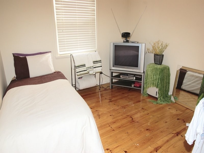 11 Marjorie Avenue, Belmont VIC 3216