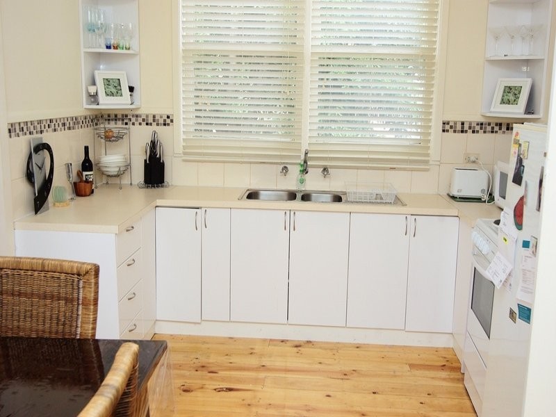 11 Marjorie Avenue, Belmont VIC 3216