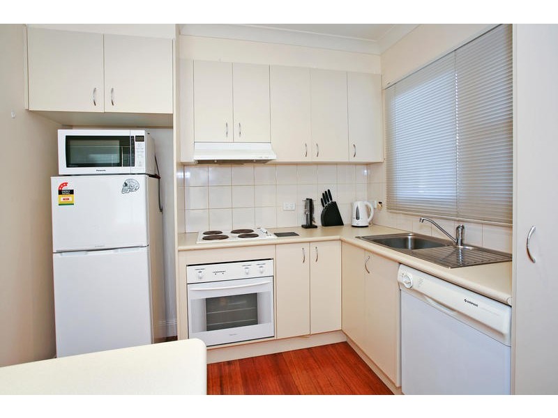 2/5 Harrow Close, Belmont VIC 3216