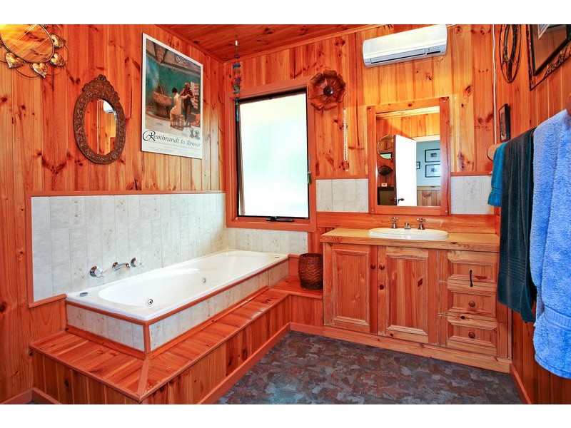 15 Pyke Street, Teesdale VIC 3328