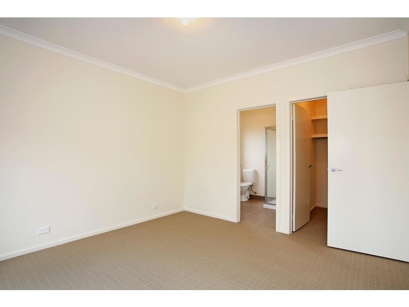 1/32 Blackheath Mews, Waurn Ponds VIC 3216