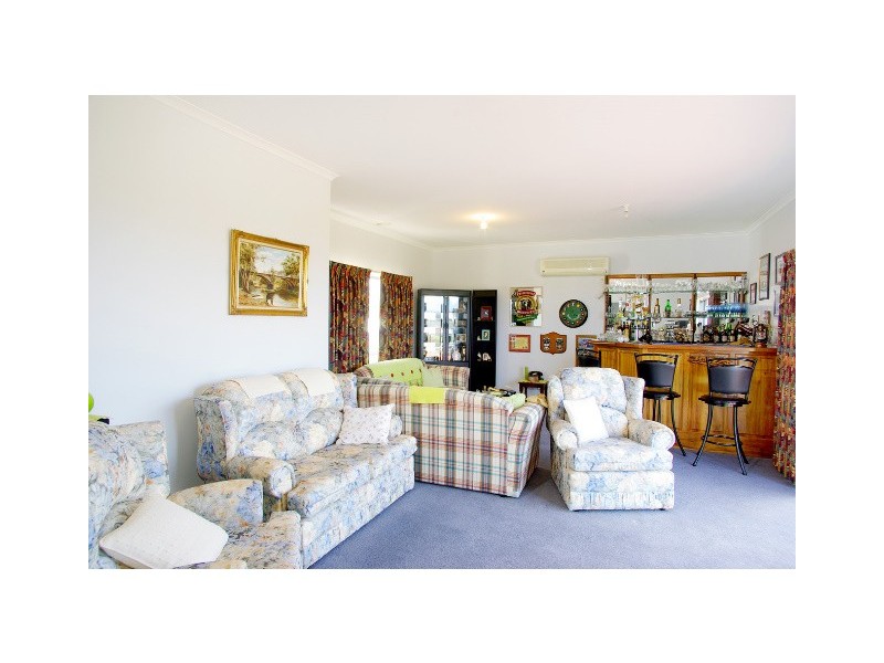 130 Anglesea Road, Waurn Ponds VIC 3216