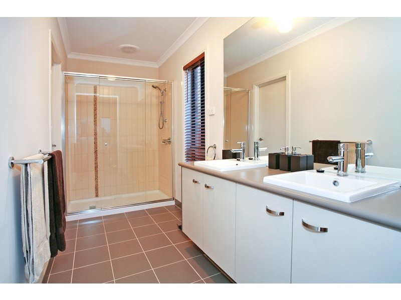 31-32 Senior Court, Highton VIC 3216