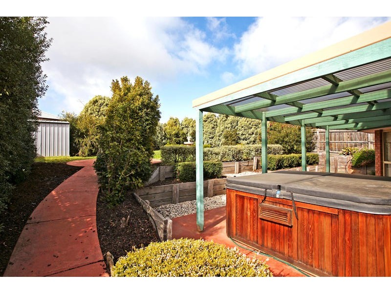 5 Hyatt Court, Grovedale VIC 3216