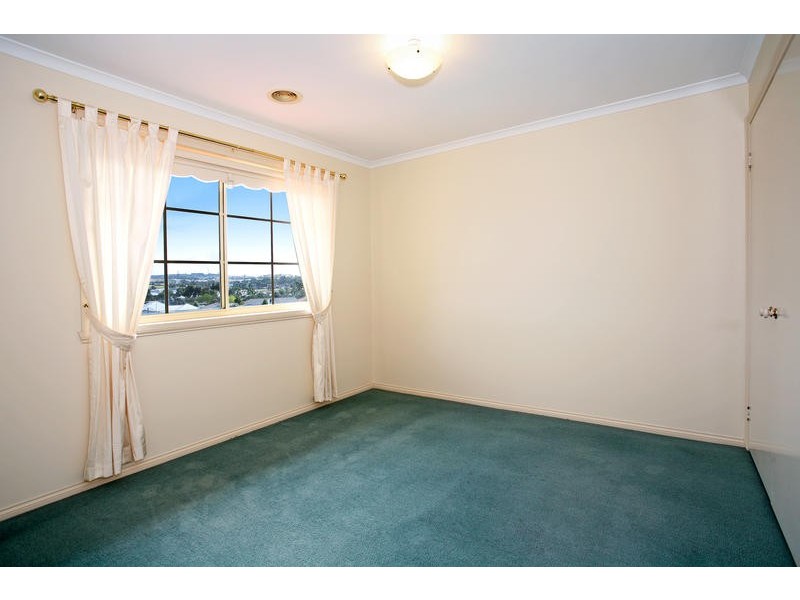 5 Hyatt Court, Grovedale VIC 3216