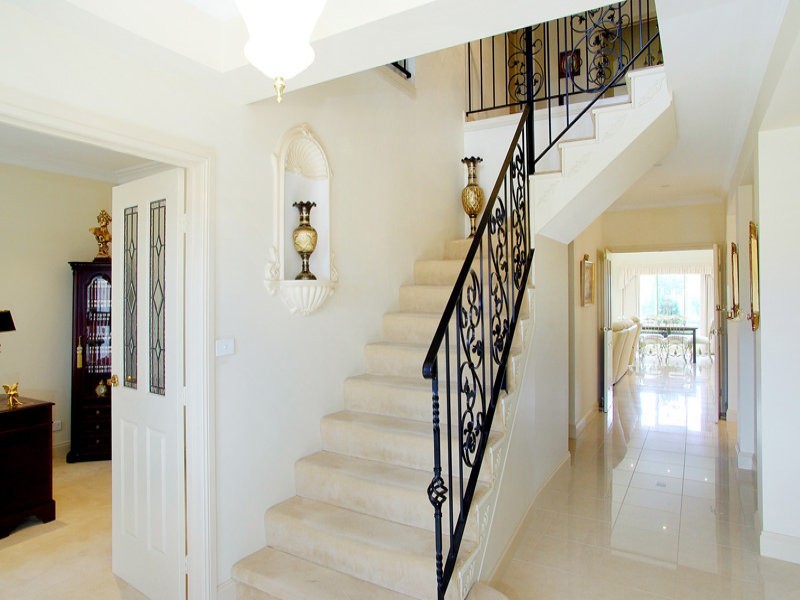 4 Palmerston Place, Highton VIC 3216