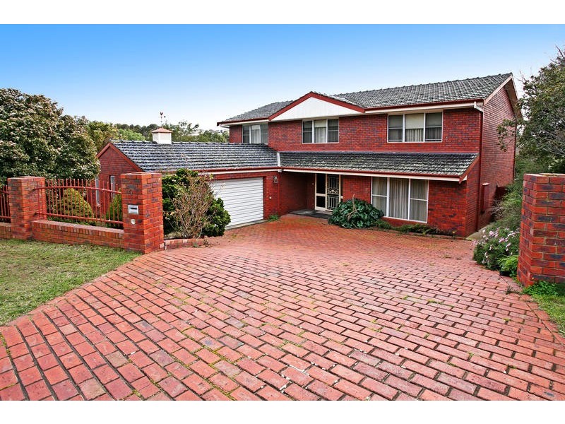 4 Vanessa Avenue, Highton VIC 3216