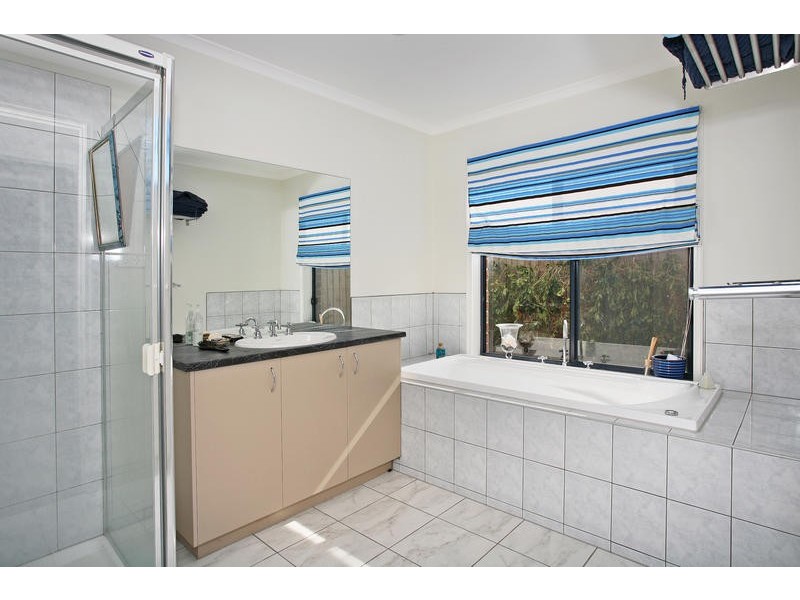 33 Drews Road, Marshall VIC 3216