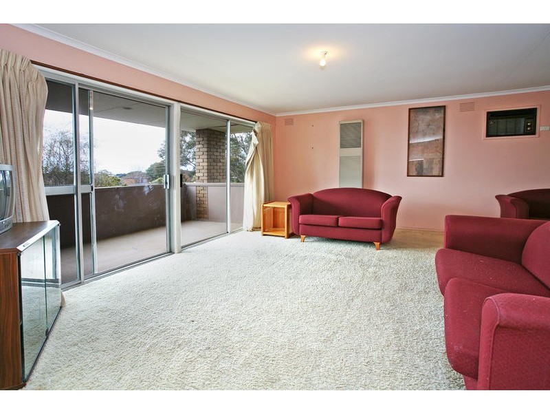 12 Cannes Court, Highton VIC 3216