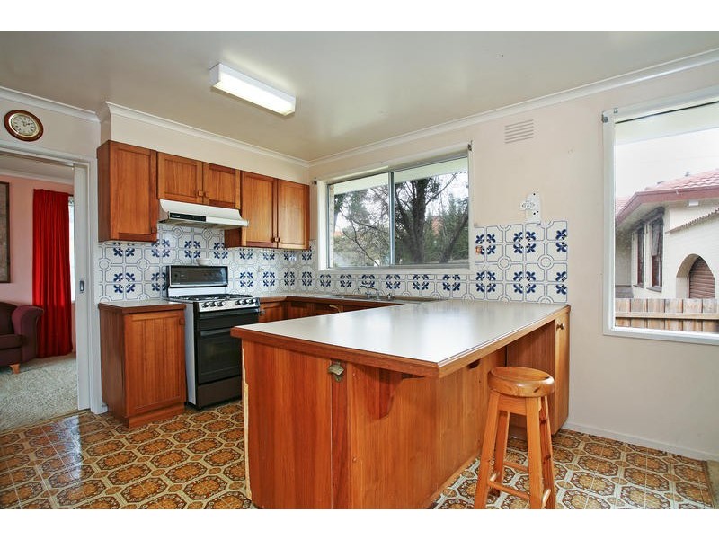 12 Cannes Court, Highton VIC 3216