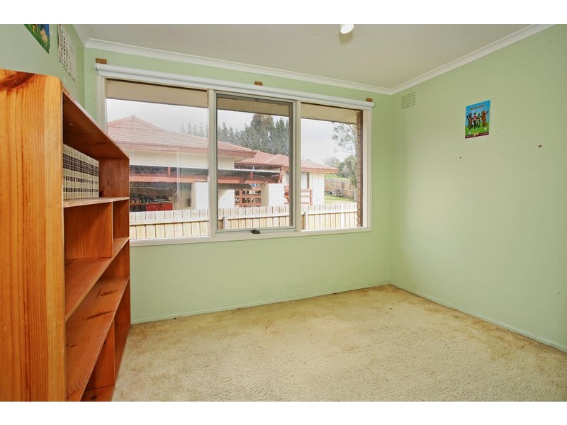 12 Cannes Court, Highton VIC 3216