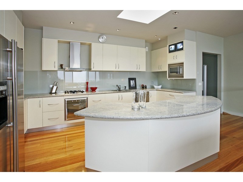 3-20 Eastern Beach Road, Geelong VIC 3220