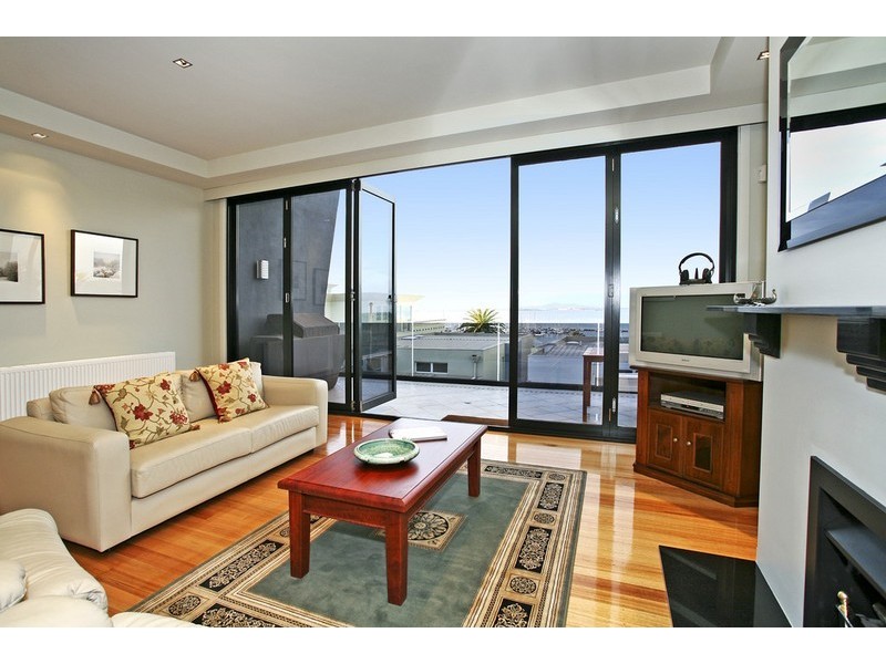3-20 Eastern Beach Road, Geelong VIC 3220