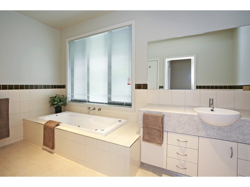 3-20 Eastern Beach Road, Geelong VIC 3220