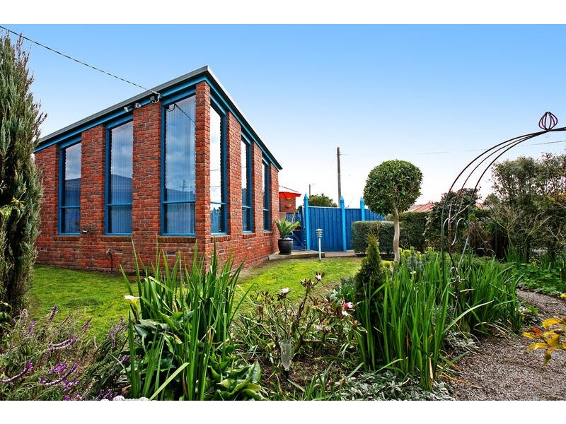 9 Burleigh Drive, Grovedale VIC 3216