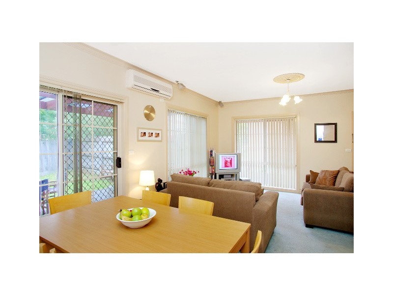 2/144 Heyers Road, Grovedale VIC 3216