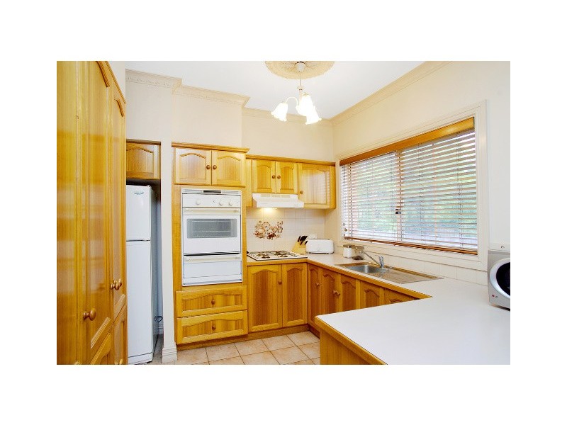 2/144 Heyers Road, Grovedale VIC 3216